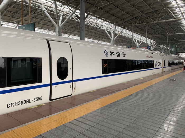 世界银行：中国高铁里程超过2.9万公里 投资回报率8%